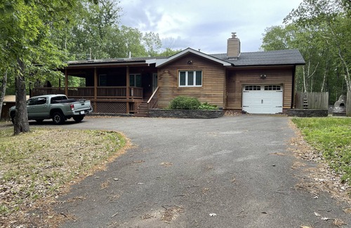 Catskill Maison | Home in Catskill - Cozy w/BBQ, Hot Tub; Fire Pit