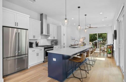 Cherrywood Maison | Home in Cherrywood with Private Backyard