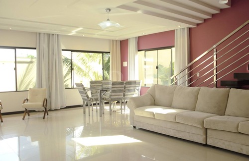 Puerto Seguro Center Maison | Maison dans une communauté fermée! Sécurité, piscine, WiFi et loisirs. Peut accueillir 25 personnes
