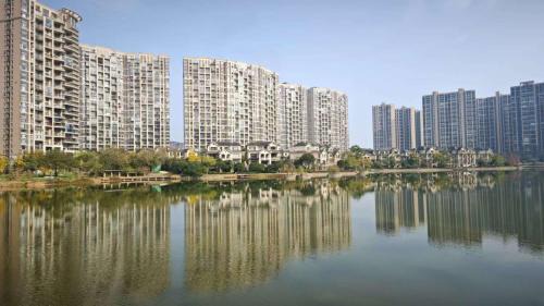Guilin City Centre Appartement | Home in Guilin, by Luhu Lake, recent scenes near airport