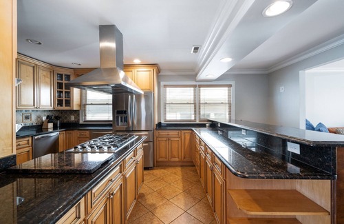 Linden Maison | Home in Linden