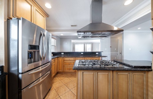 Linden Maison | Home in Linden