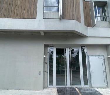 12th Arrondissement Appartement | Home in Poniatowski near Vincennes Forest
