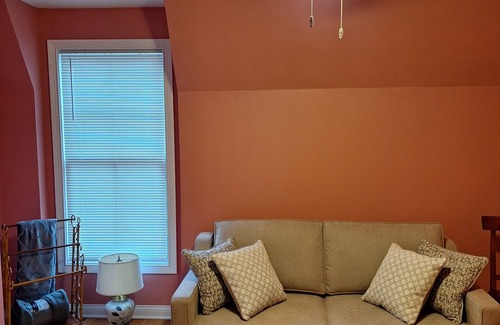 Pullman Maison | Home in the Historic Town of Pullman