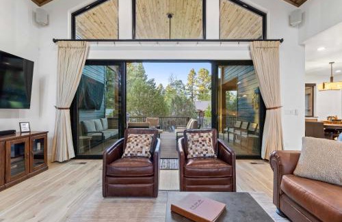 Torreon Maison | Home in Torreon Community New Build with EV Charger