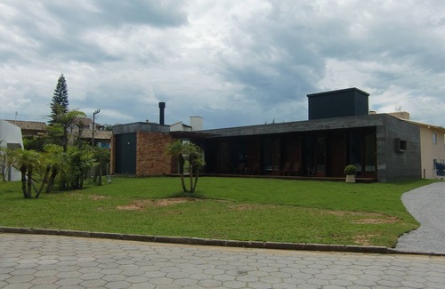 Morrinhos Maison | HOME MANIFESTE COND. BELA VISTA