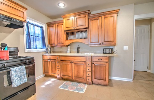 Green Acres Maison | Propre et confortable Merrillville / Hobart / Valpo Cape Cod proche de tout