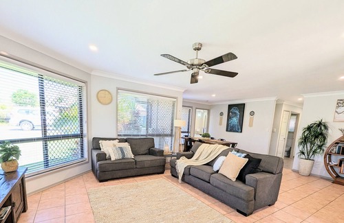 Bouvet Island Maison | Home on Hamilton in Gladstone QLD