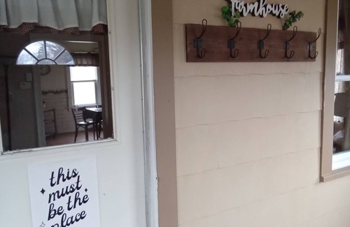 Weedsport Maison | Home on the Farm