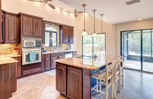 Weeki Wachee Gardens Maison | Home On the River - Weeki Wachee Cabin