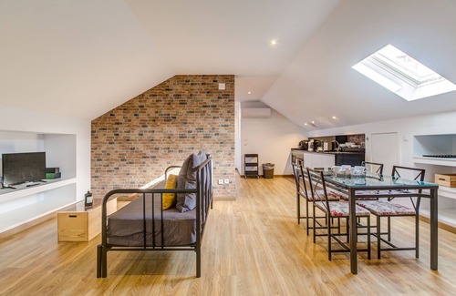 Sao Joao de Deus Appartement | Home Out Loft B - Studio au centre-ville