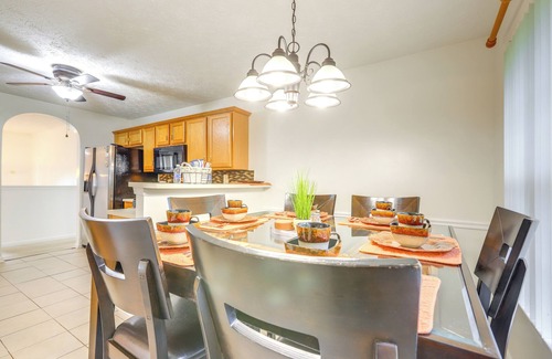 Hampton Maison | Home w/ Dog-Friendly Yard in Quiet Atlanta Suburb
