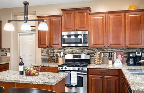 Glenhurst Maison | Home w/ Heated Pool | Min to Spring Training | Game Room