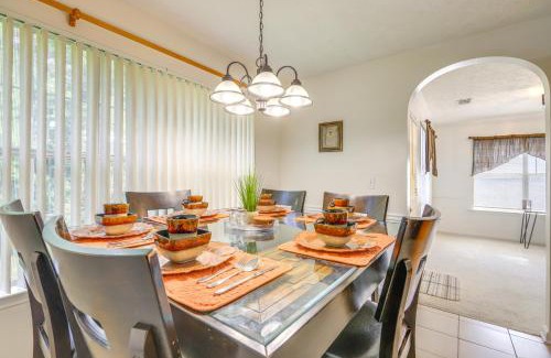 Hampton Maison | Home with Dog-Friendly Yard in Quiet Atlanta Suburb