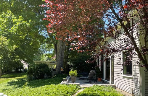 Old Lyme Maison | Old Lyme Barn House - Beautiful Home in Coastal Town