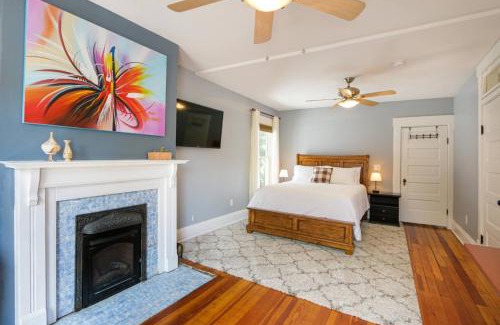Weinland Park Maison | Home with Garage, Hot Tub, near OSU & Short North