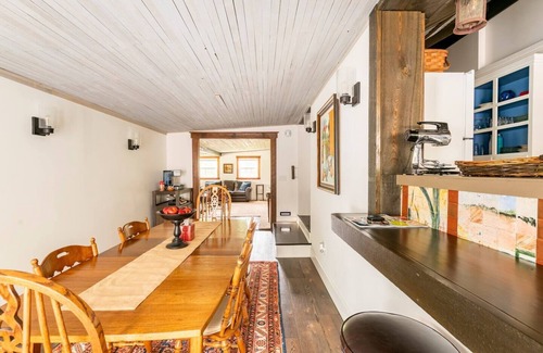Monteagle Maison | Home with Historic Charm and Great Location