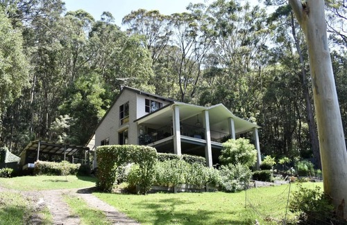 Fountaindale Maison | Home with views on small acreage