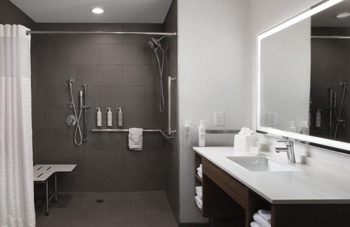 Buckner Terrace - Everglade Park Hôtel | Home2 Suites By Hilton Dallas East