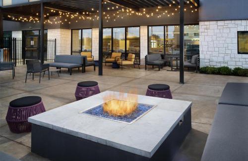 Buckner Terrace - Everglade Park Hôtel | Home2 Suites By Hilton Dallas East