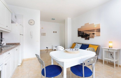 Los Sauces Appartement | Home2Book Sea Side Charco Azul Pool Apartment Wifi