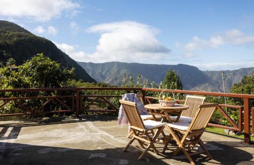 Agulo Maison | Home2Book Las Mimbreras