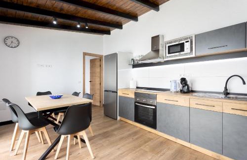 La Guancha Chalet De Ski | Home2Book Rustic Stone Haven with Terrace