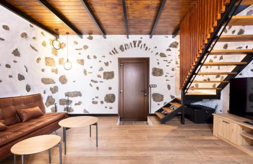 La Guancha Chalet De Ski | Home2Book Rustic Stone Haven with Terrace