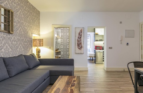 Guindalera Appartement | HOMEABOUT DIEGO DE LEON APARTMENT I