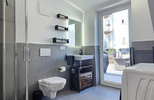 Montabaur Maison | HOMEBASE am Schloss - Perfekt für Gruppen - 4 Apartments - 1 Haus