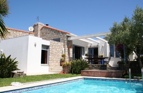 Povoa De Varzim Villa | HOMEinLAND of Terroso (Póvoa de Varzim) | Villa with Pool, Grill & Seaview