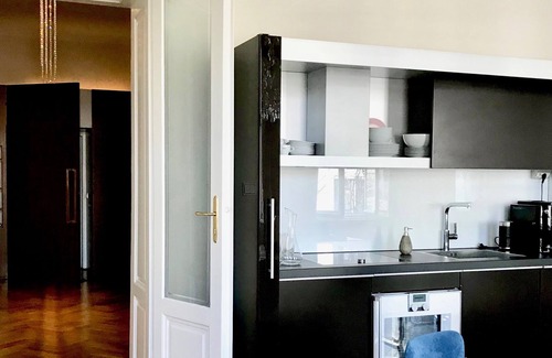 Schottenfeld Appartement | HOMELIKE 115 sqm central design apartment