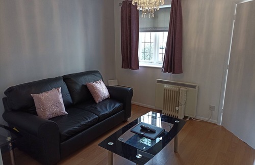 Billericay Maison | Homely 1 bedroom house with additional sofa bed