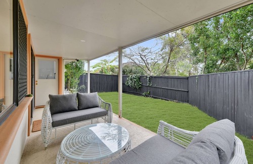 Carindale Maison | Homely 3-Bed Townhouse with Pool & Gym Access