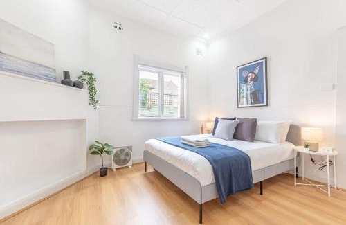 Eastwood Maison | Homely 4 Bdrms House in Eastwood Sleeps 11