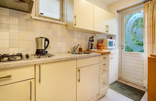Noordwolde Appartement | Homely Apartment in Noordwolde with Balcony