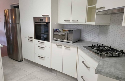 Geelong Maison | Homely Getaways In Belmont - 20% OFF