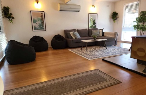 Geelong Maison | Homely Getaways In Belmont - 20% OFF