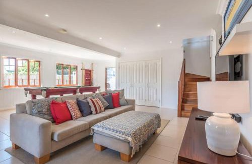 Bardon Maison | Homely Hideaway Bardon