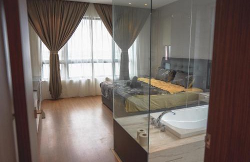 Masai Appartement | Homely Marina View 3BR Permas w Bathtub & Seaview Balcony Permas by Our Stay