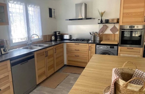 Saint-Hilaire-de-Beauvoir Villa | Homerez - Villa en Saint-Hilaire-de-Beauvoir
