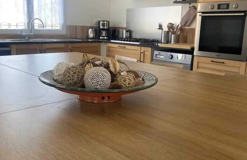 Saint-Hilaire-de-Beauvoir Villa | Homerez - Villa en Saint-Hilaire-de-Beauvoir