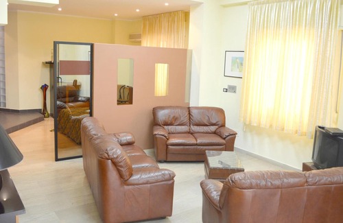 Reggio Calabria Appartement | Homerez - 100 m away from the beach! Appartement for 5 ppl. with jacuzzi