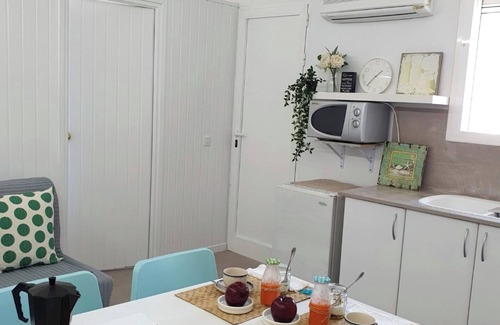 Poble Nou del Delta Appartement | Homerez - Appartement 25 m² à Poble Nou avec terrasse