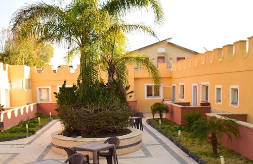 San Giorgio-Librino-San Giuseppe la Rena-Zia Lisa-Villaggio Sant'Agata Appartement | Homerez - 50 m away from the beach! Appartement for 3 ppl. with shared pool