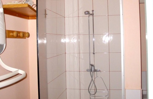 Salins-les-Bains Appartement | Homerez - Joli appartement pour 5 pers. à Salins les bains