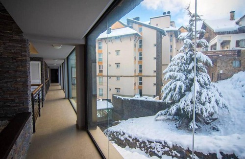 Pradollano Appartement | Homerez - Superbe appartement pour 5 pers. avec piscine partagée à Sierra Nevada