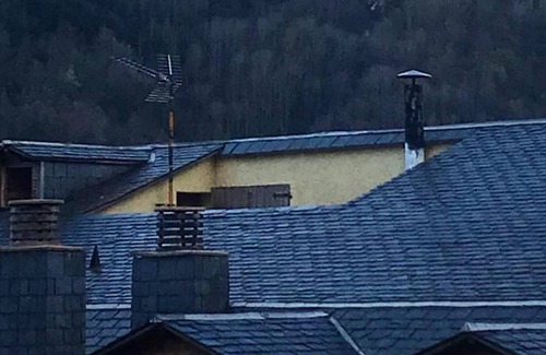 Benasque Appartement | Homerez - Superbe appartement pour 4 pers. avec piscine partagée à Benasque