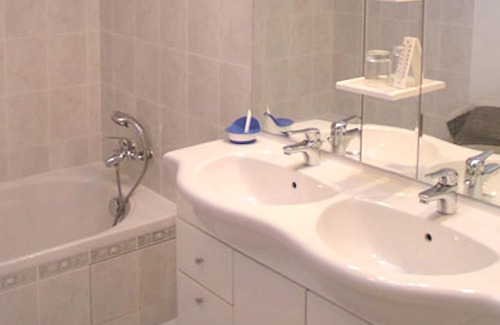 Braslou Maison | Homerez - Amazing house for 10 ppl. with terrace at Braslou
