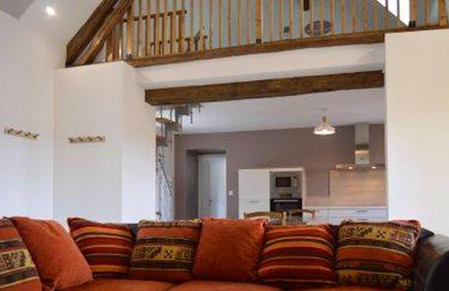 Saint-Pierre-de-Lamps Maison | Homerez - Amazing house for 12 ppl. with jacuzzi, spa and garden at Levroux